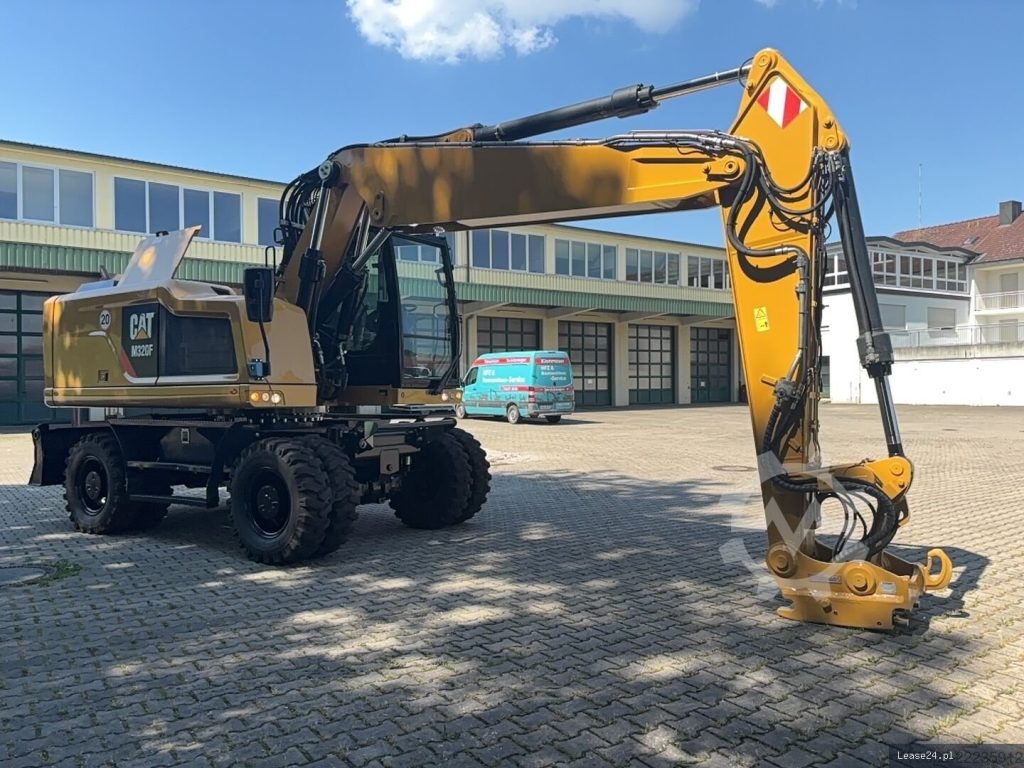 Caterpillar z zagranicy