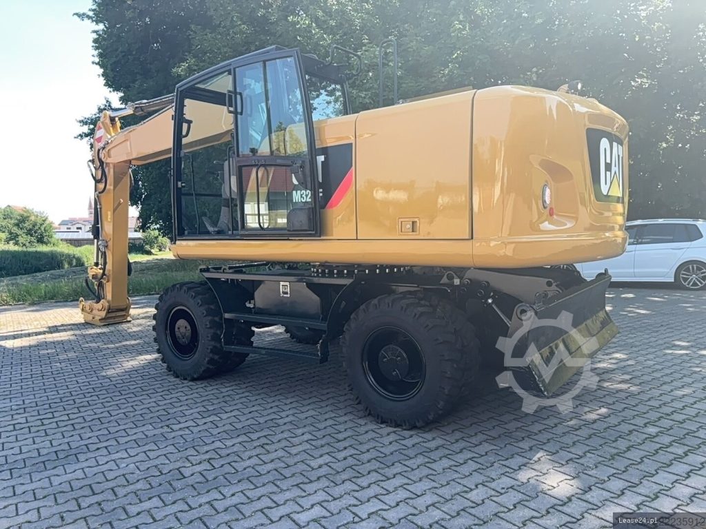 Caterpillar z zagranicy